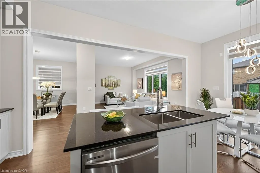 67 STARFIRE Crescent