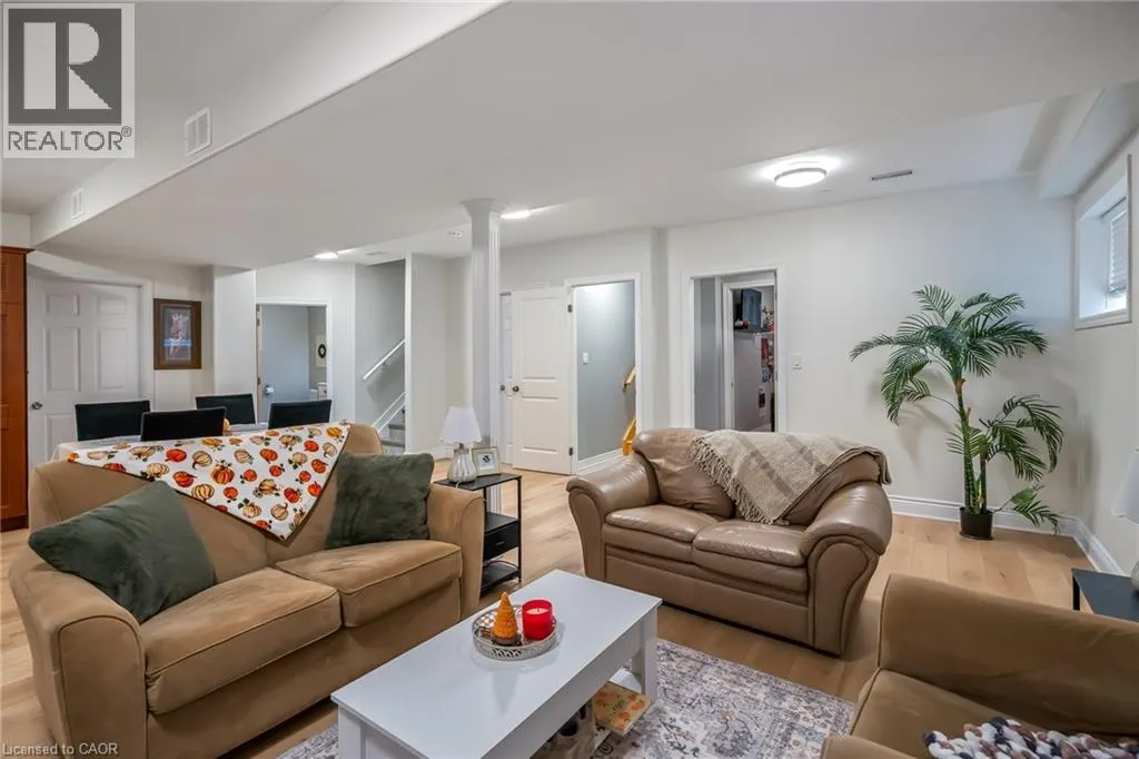 5255 WHITE DOVE Parkway