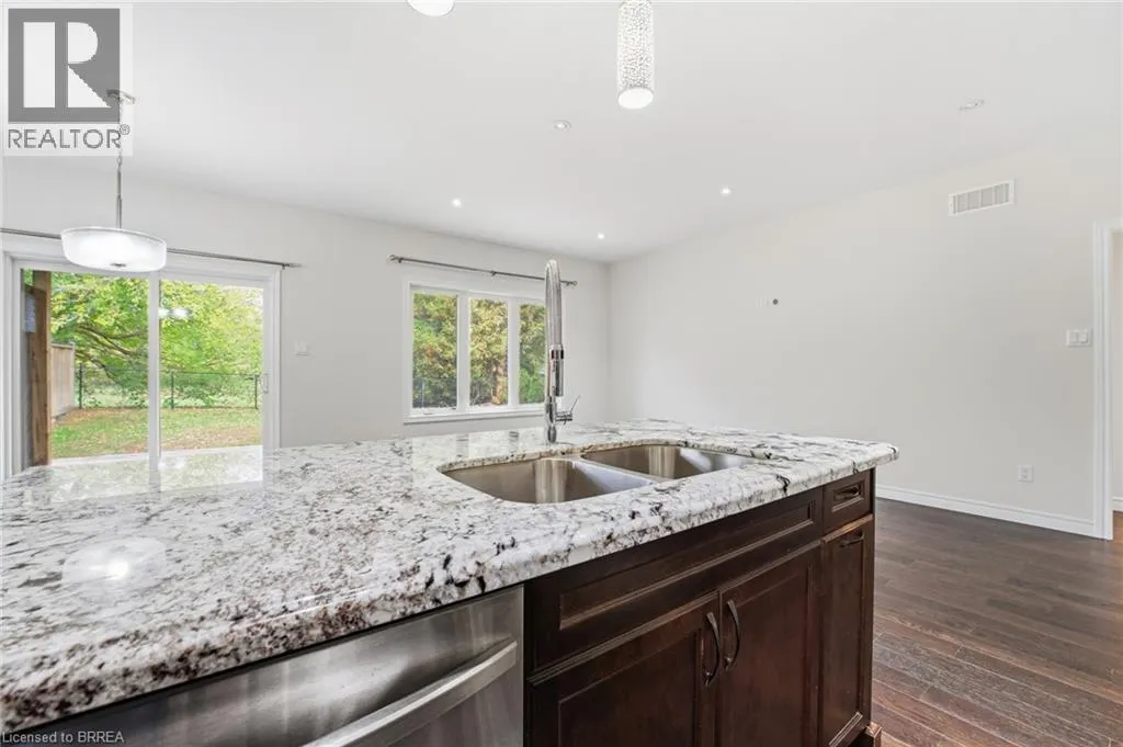 11 COTTONWOOD Street