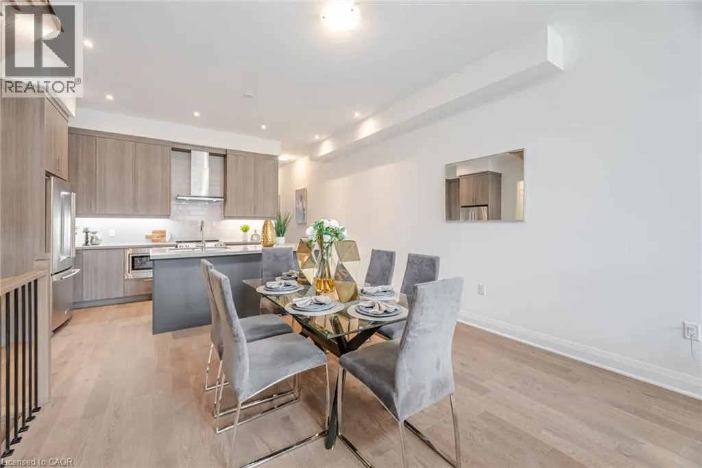 8 LOIS TORRANCE Trail