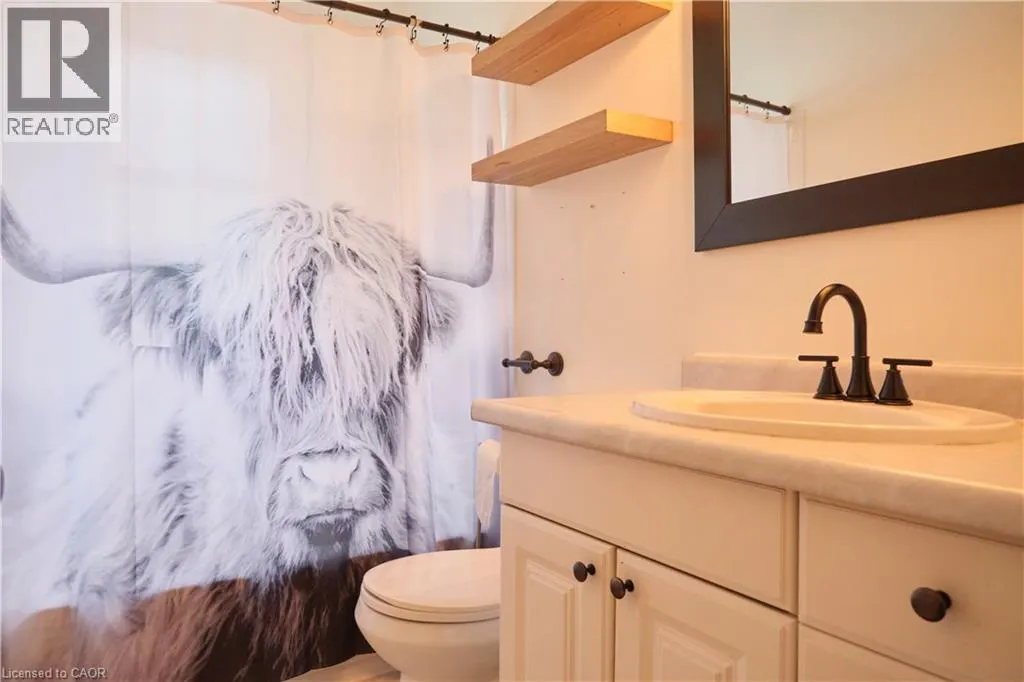 784 SOUTH PELHAM Road