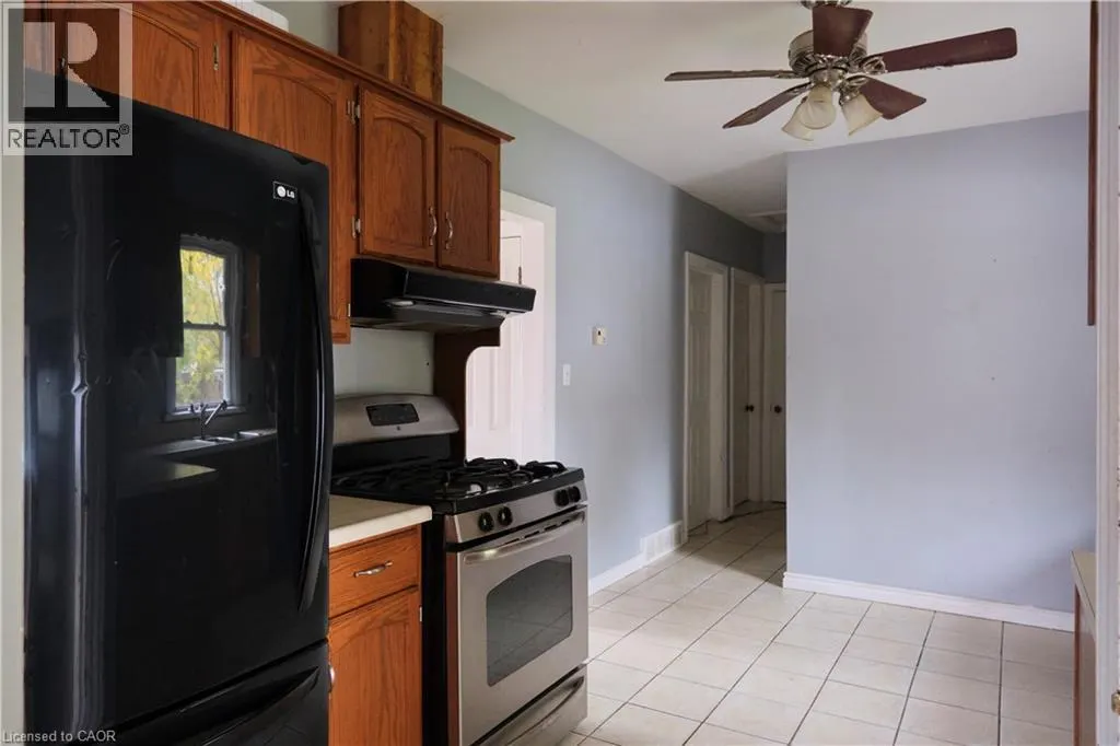 784 SOUTH PELHAM Road