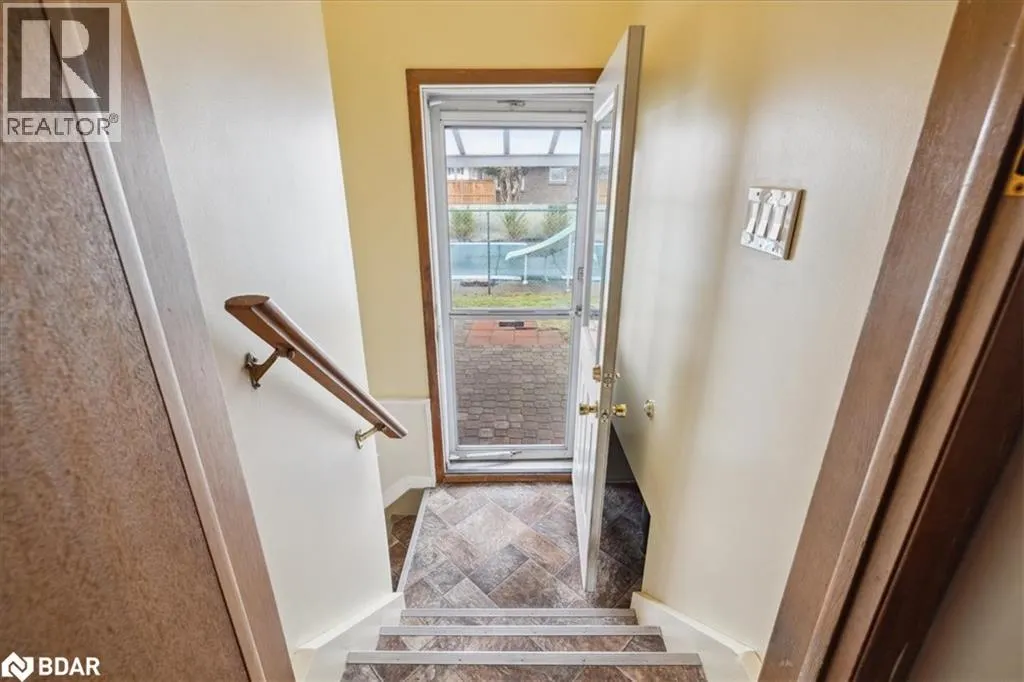 297 LAKESHORE Street