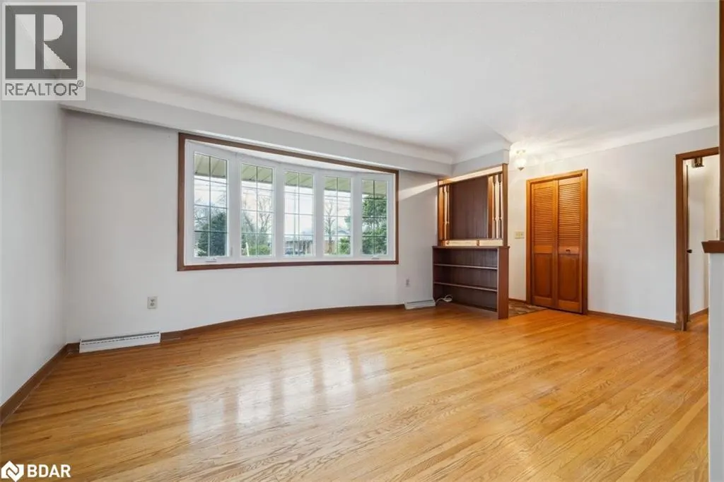 297 LAKESHORE Street