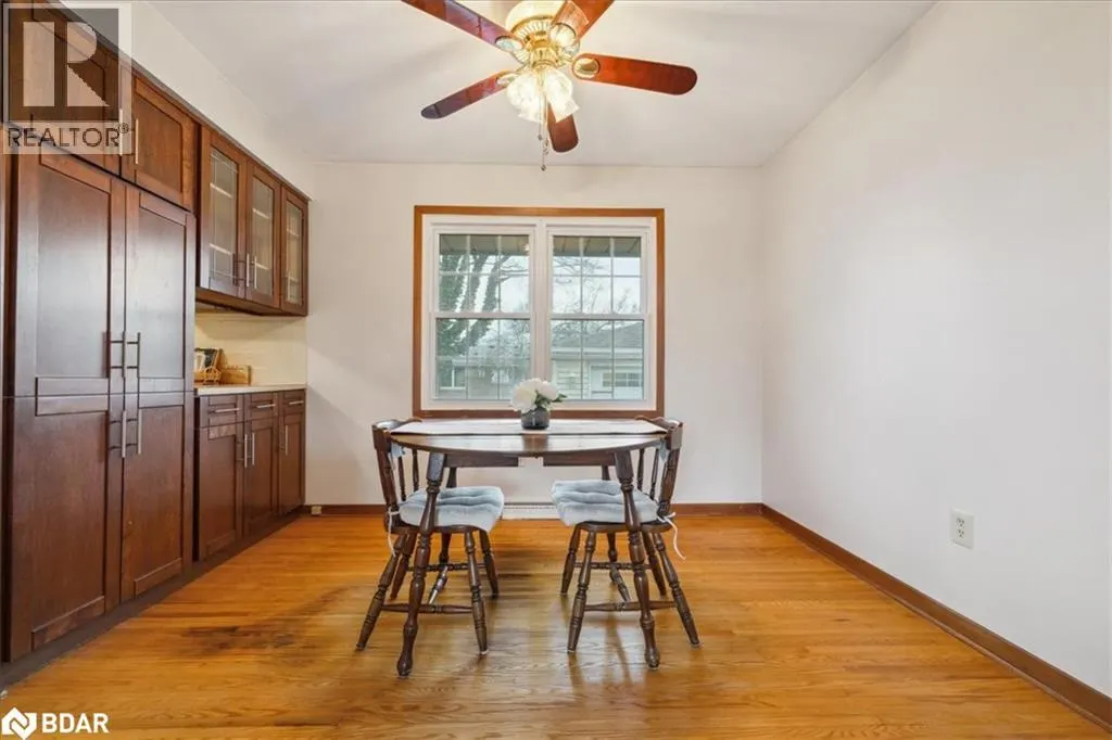 297 LAKESHORE Street