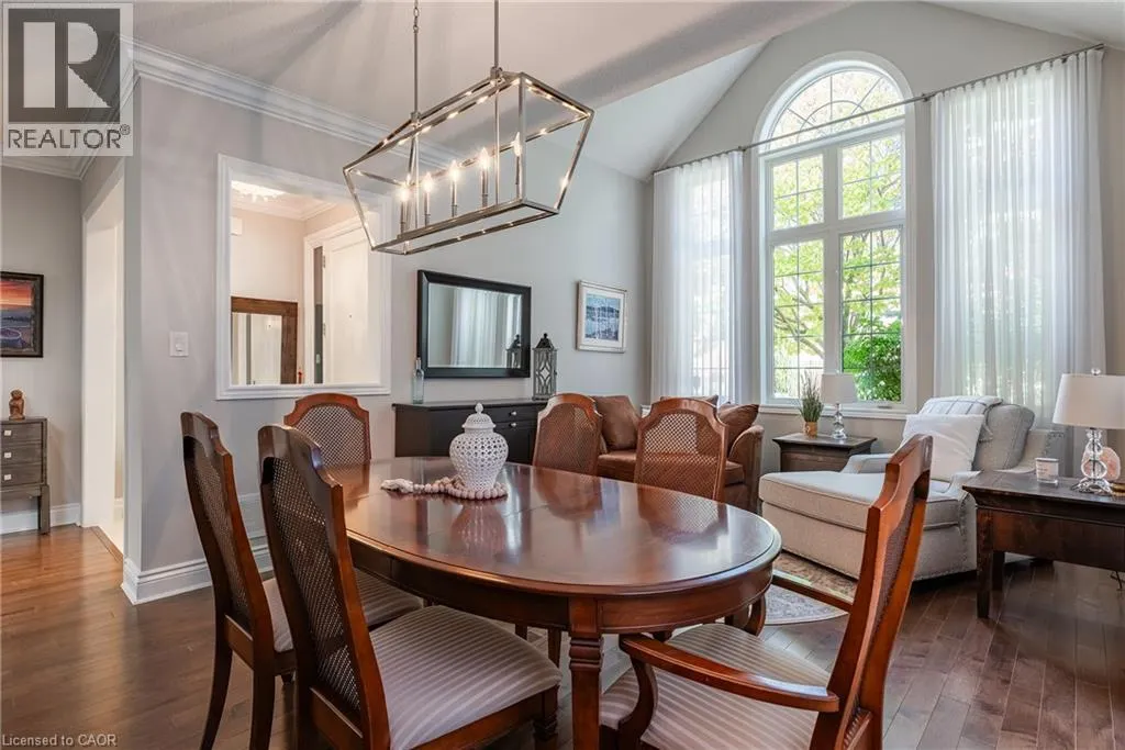 2124 BLACKFOREST Crescent