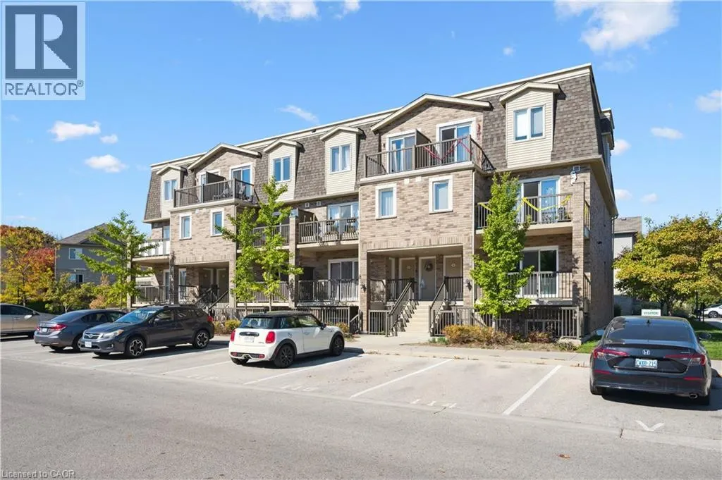35 MOUNTFORD Drive Unit# 22, #22