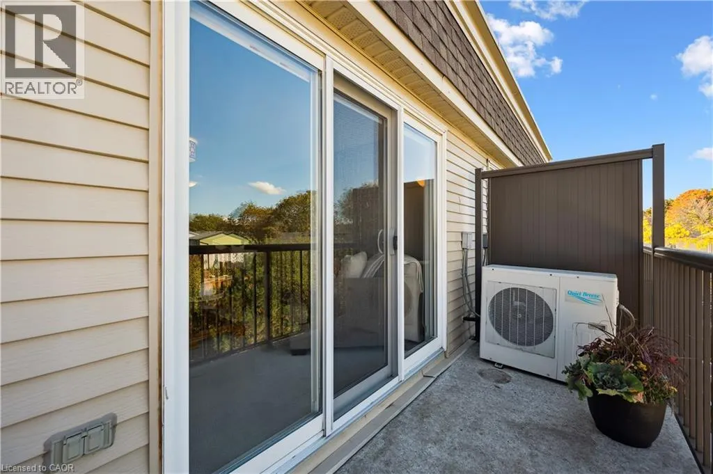 35 MOUNTFORD Drive Unit# 22, #22