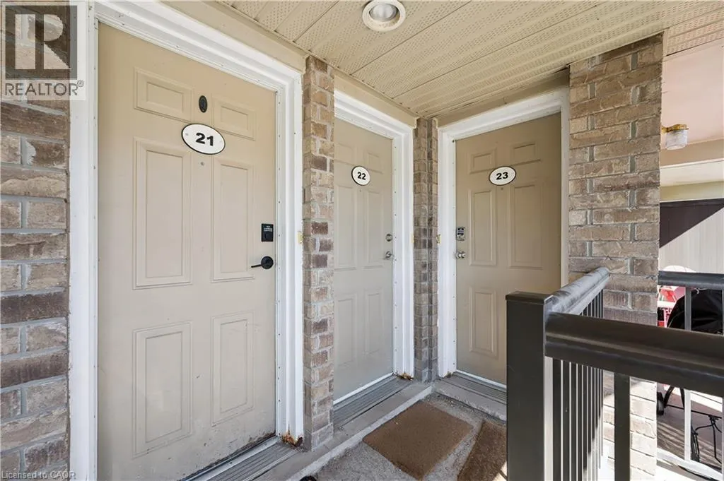 35 MOUNTFORD Drive Unit# 22, #22