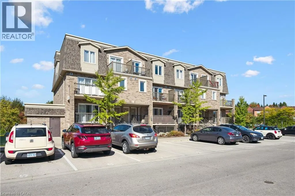 35 MOUNTFORD Drive Unit# 22, #22