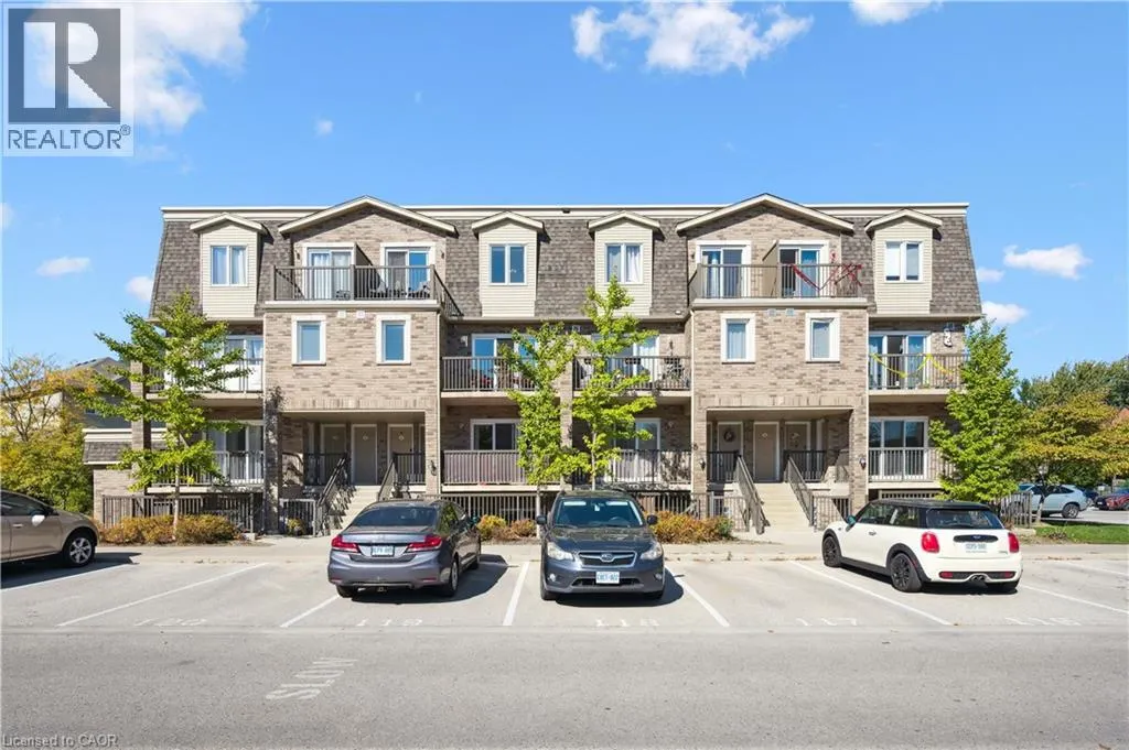 35 MOUNTFORD Drive Unit# 22, #22