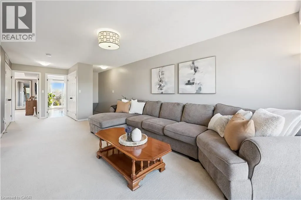 35 MOUNTFORD Drive Unit# 22, #22