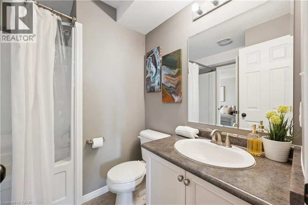 35 MOUNTFORD Drive Unit# 22, #22