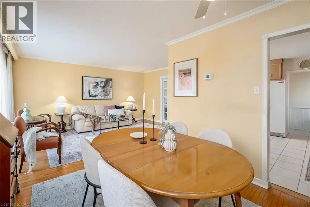 652 ARDLEIGH Crescent