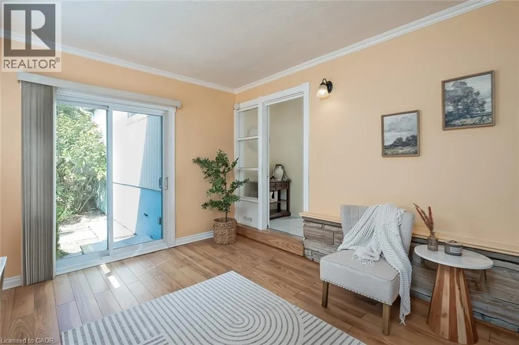 652 ARDLEIGH Crescent