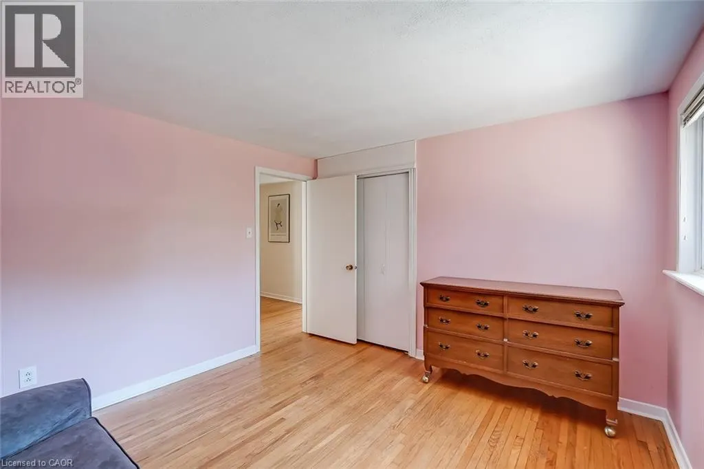 652 ARDLEIGH Crescent