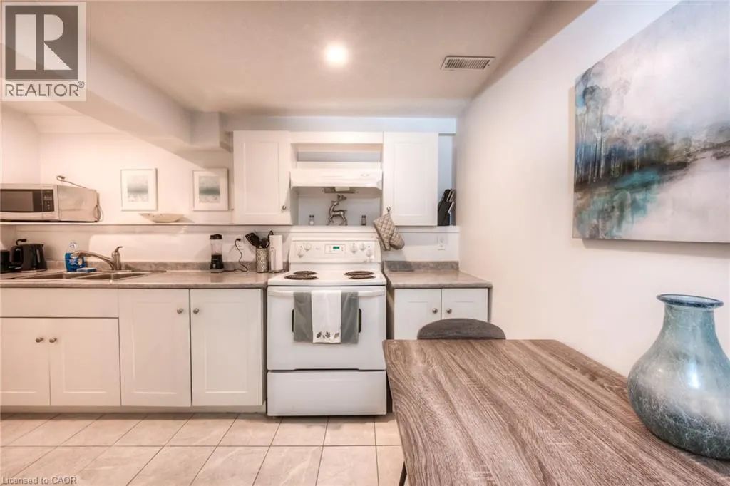 132 PROSPERITY Drive Unit# LOWER, #LOWER