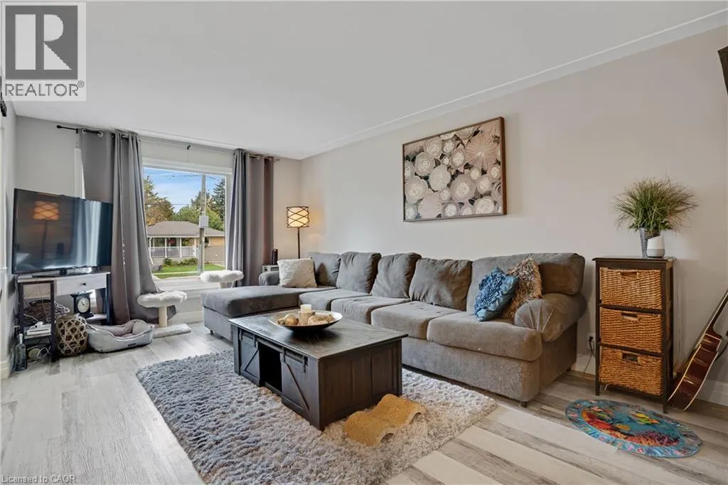 111 FRANKLIN Street N