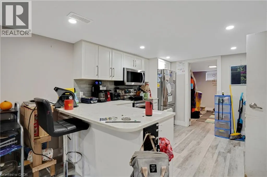 111 FRANKLIN Street N