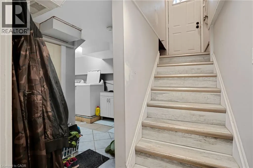 111 FRANKLIN Street N