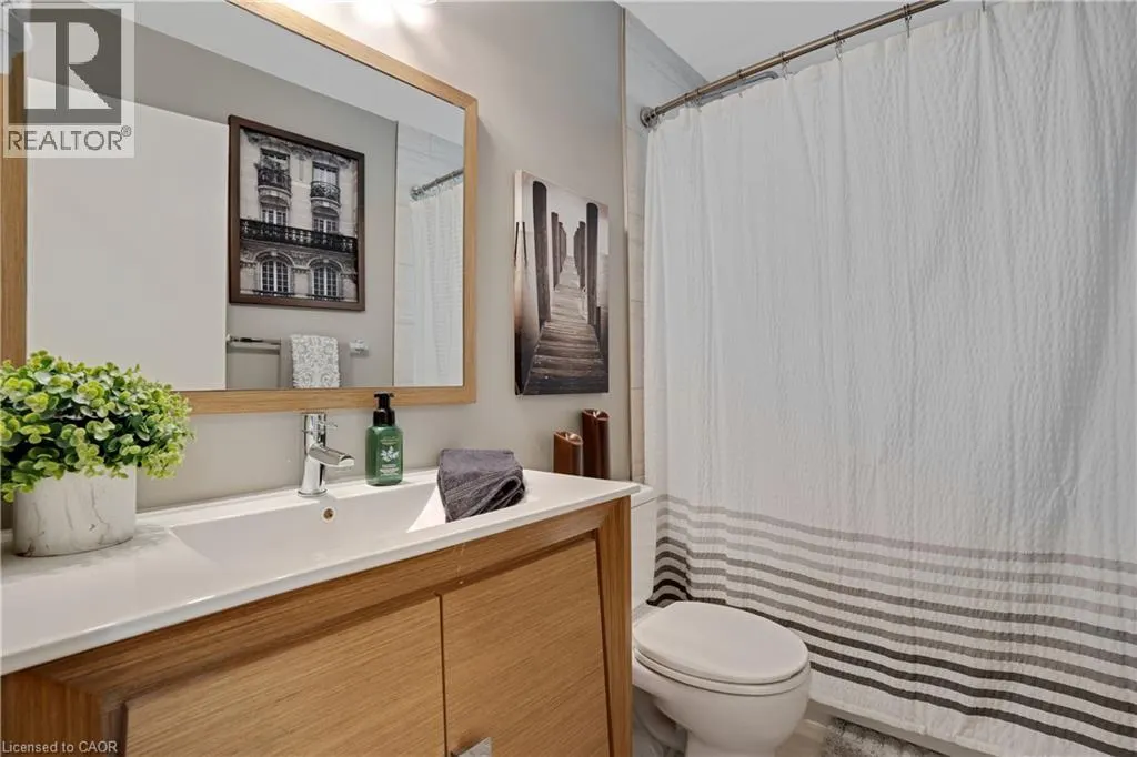 111 FRANKLIN Street N