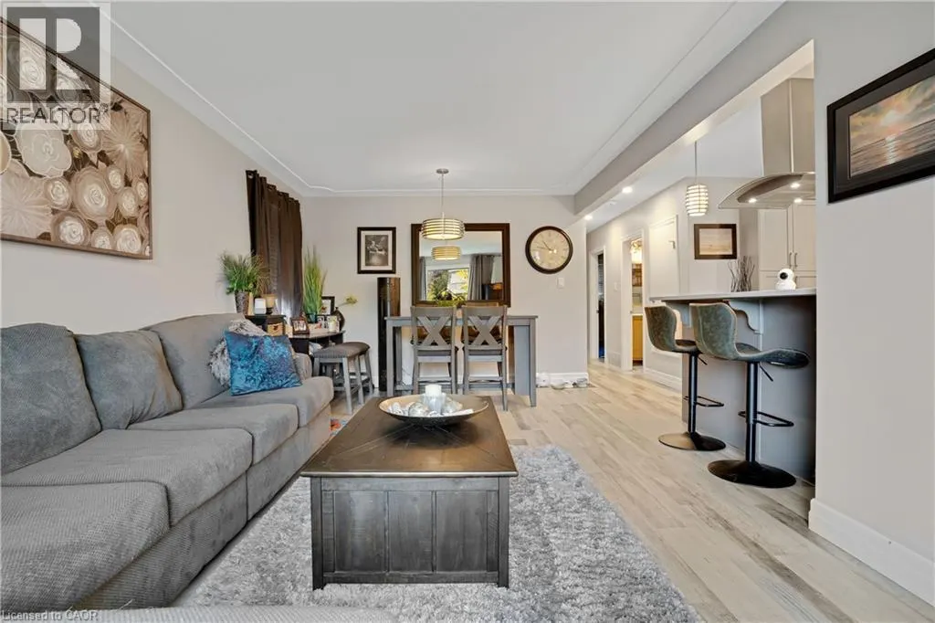 111 FRANKLIN Street N