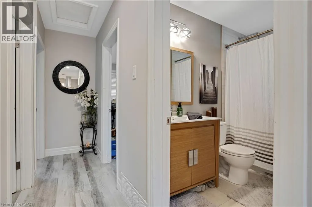 111 FRANKLIN Street N