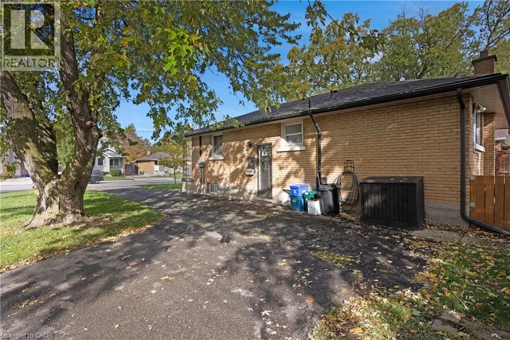 111 FRANKLIN Street N