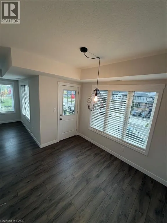 148 ROCHEFORT Street Unit# E, #E