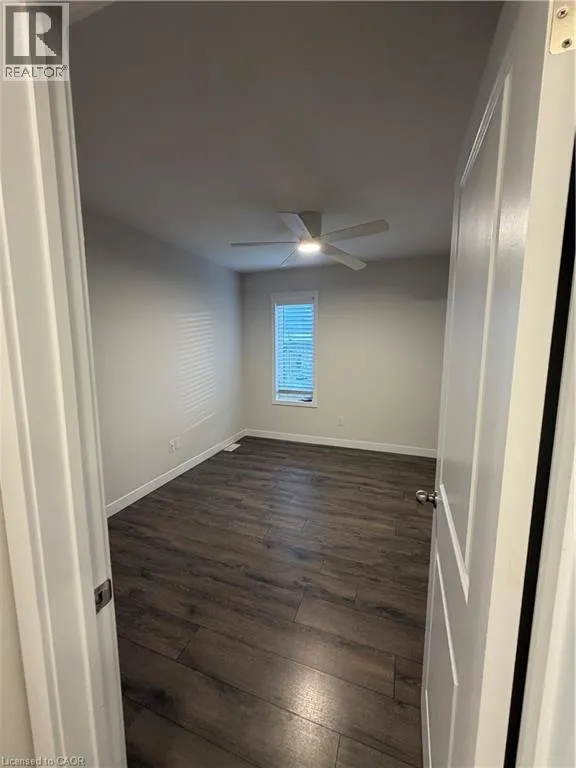 148 ROCHEFORT Street Unit# E, #E