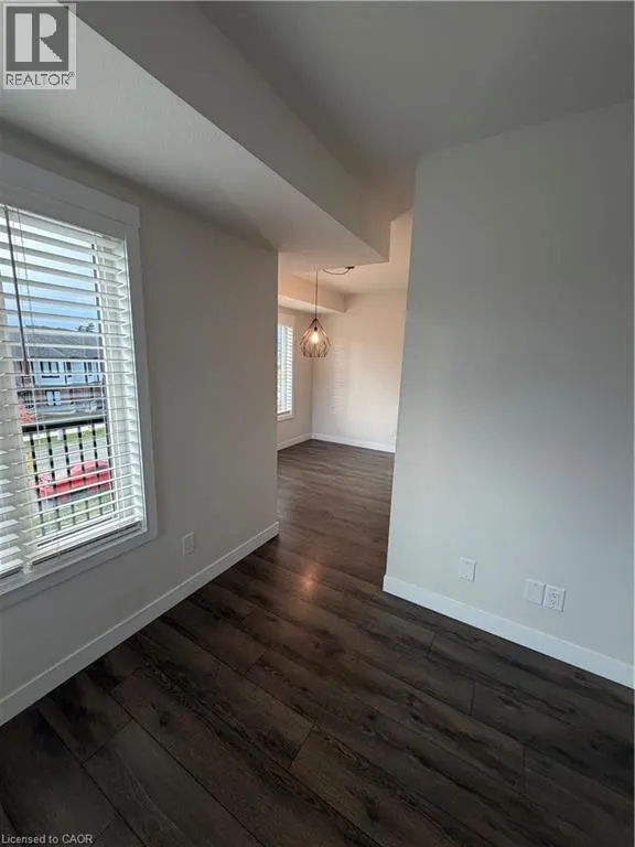 148 ROCHEFORT Street Unit# E, #E