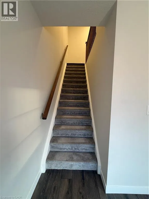 148 ROCHEFORT Street Unit# E, #E