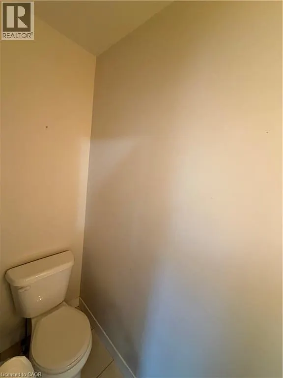 148 ROCHEFORT Street Unit# E, #E