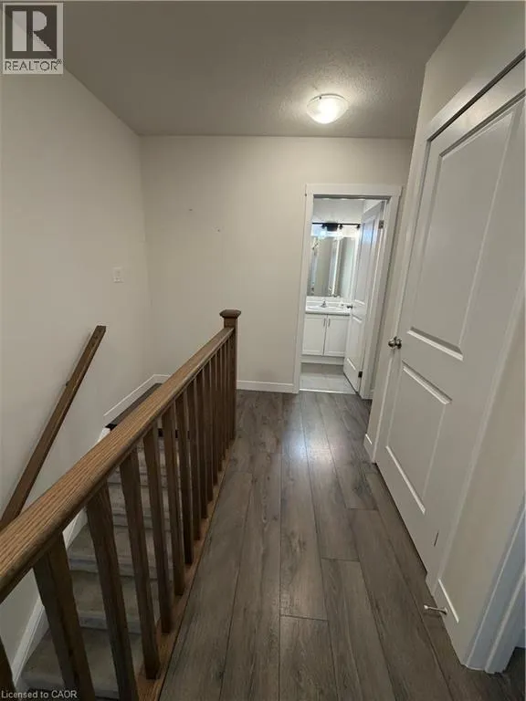 148 ROCHEFORT Street Unit# E, #E