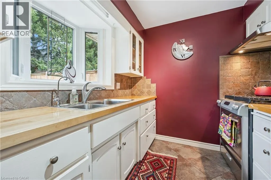 29 SHADYBROOK Crescent