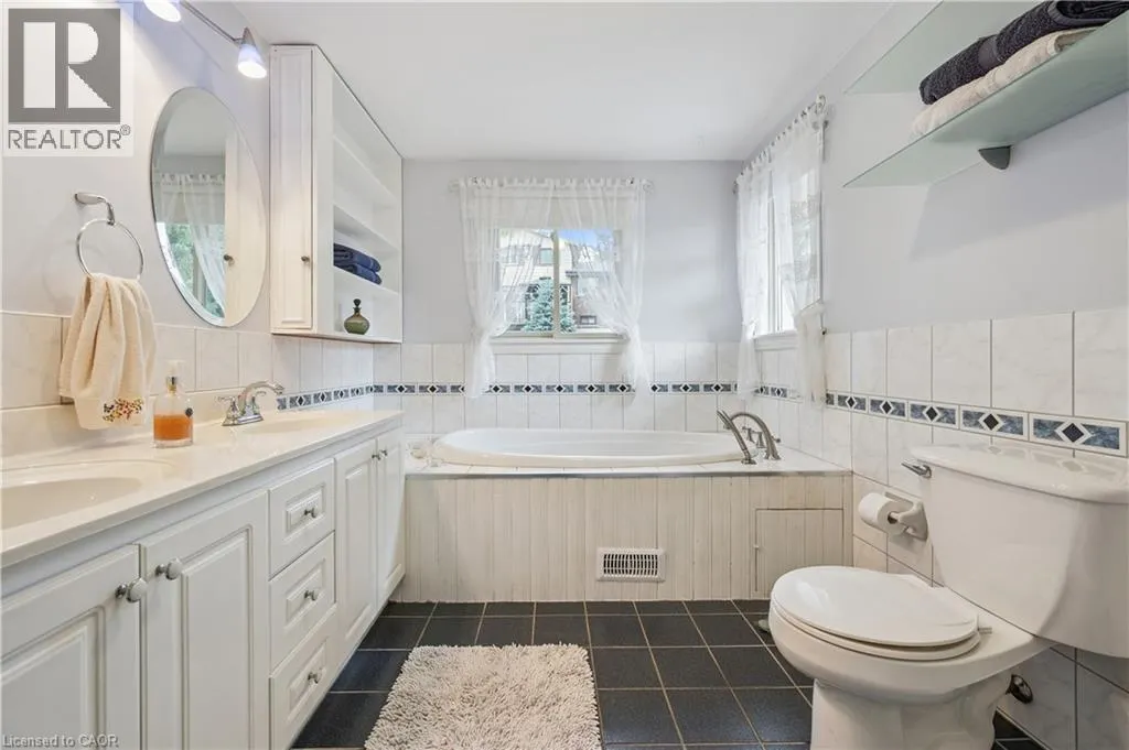 29 SHADYBROOK Crescent