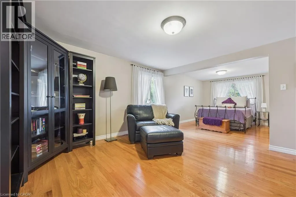 29 SHADYBROOK Crescent