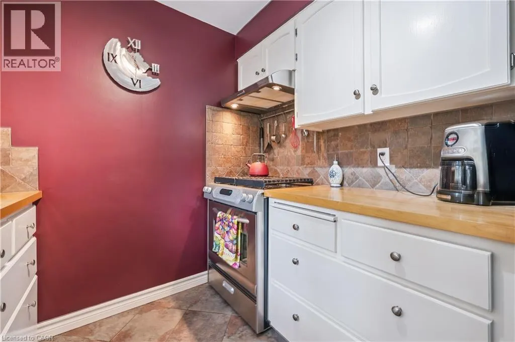 29 SHADYBROOK Crescent