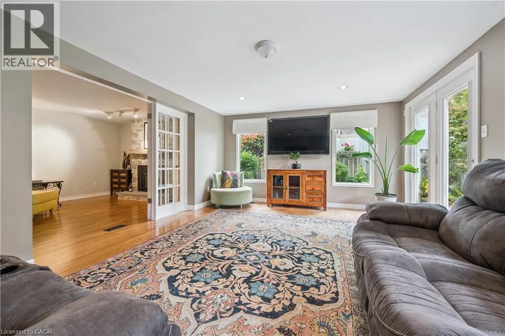 29 SHADYBROOK Crescent