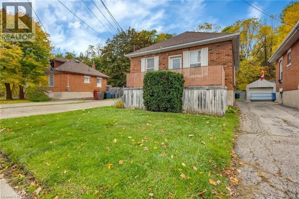 124 ELIZABETH Street