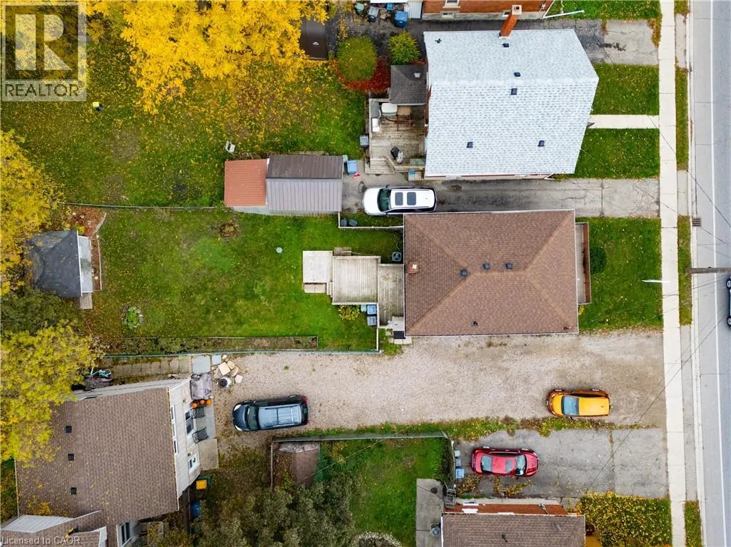 124 ELIZABETH Street