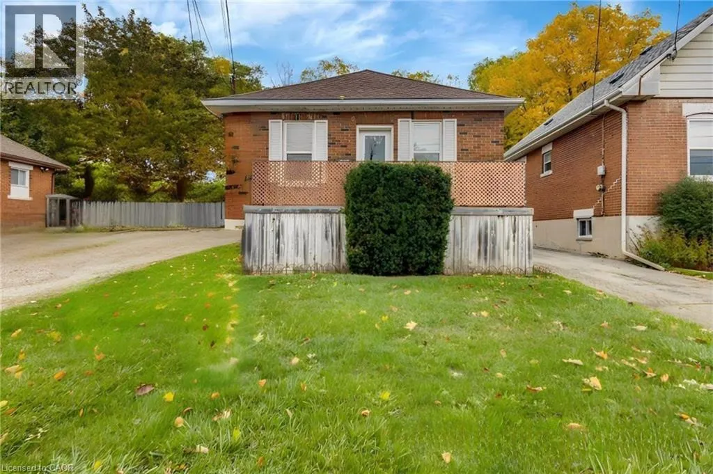 124 ELIZABETH Street