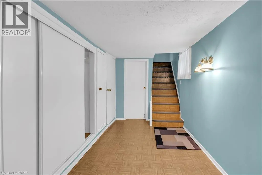 124 ELIZABETH Street