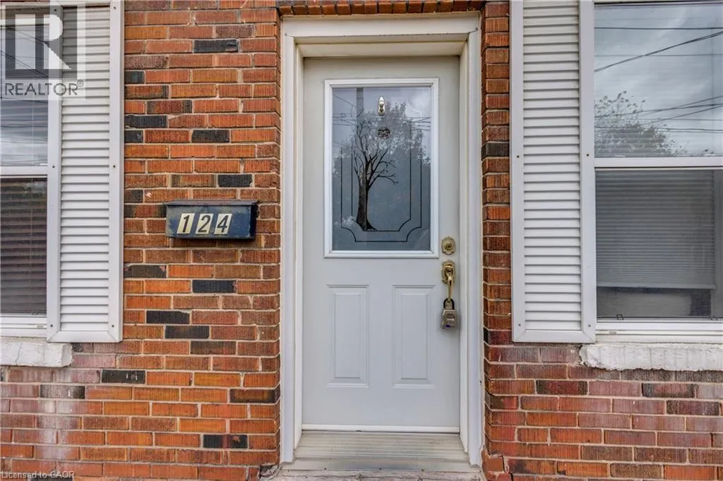 124 ELIZABETH Street