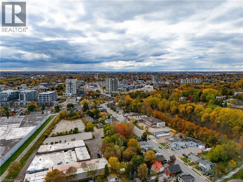 124 ELIZABETH Street