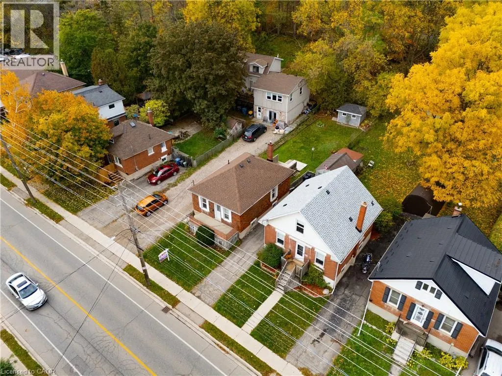 124 ELIZABETH Street