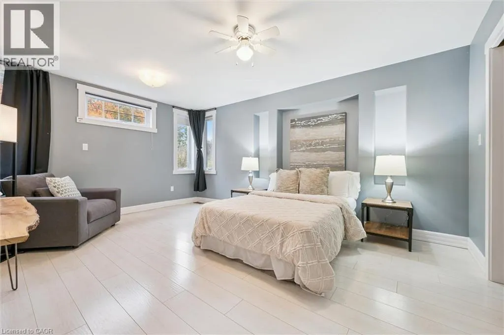 500 WATSON Parkway S