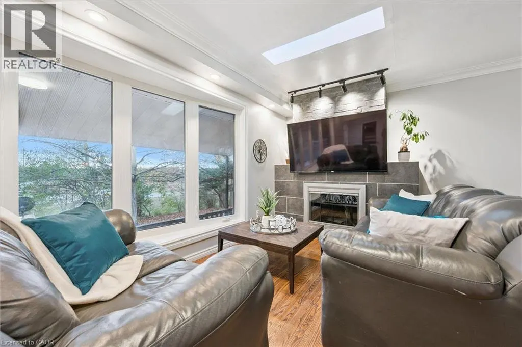 500 WATSON Parkway S