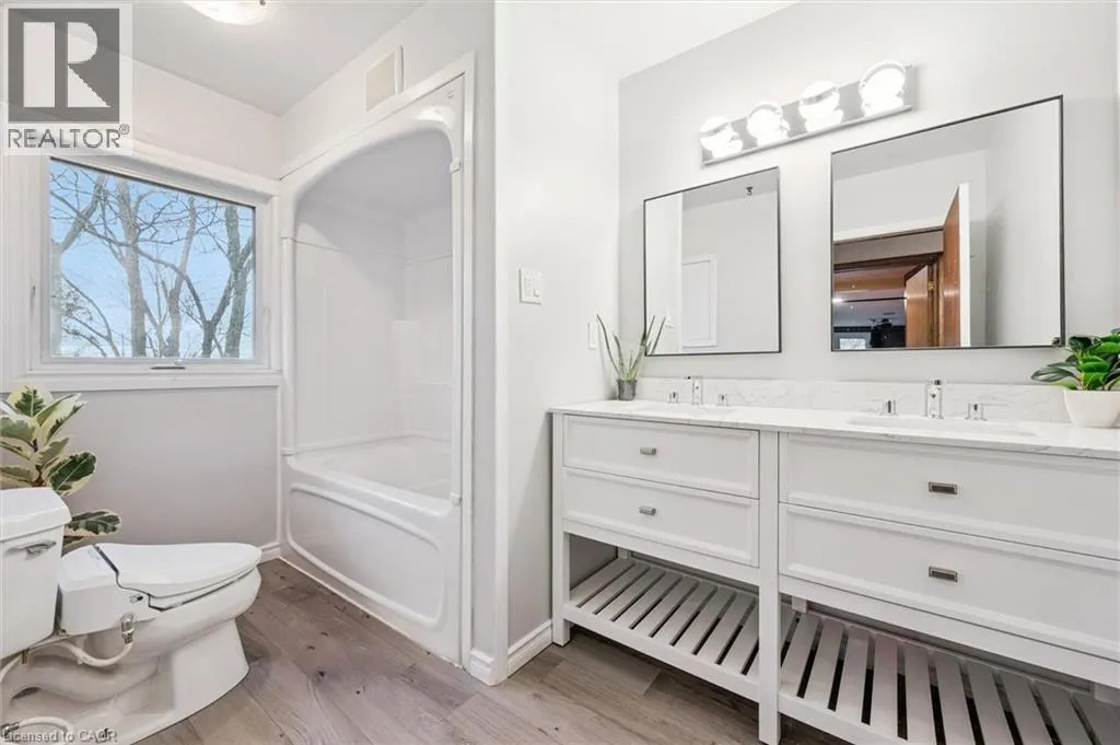 500 WATSON Parkway S