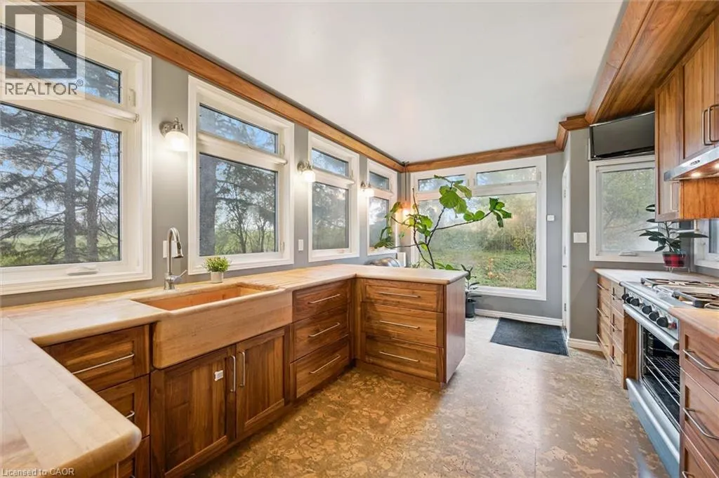 500 WATSON Parkway S